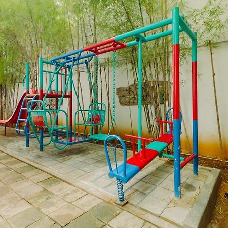 Urbanest Inn House Slipi 자카르타 외부 사진