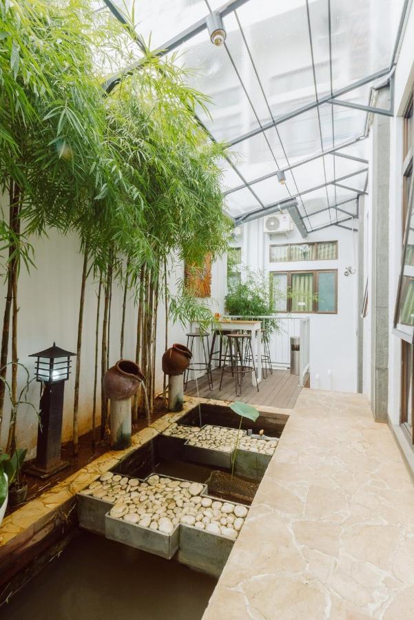 Urbanest Inn House Slipi 자카르타 외부 사진