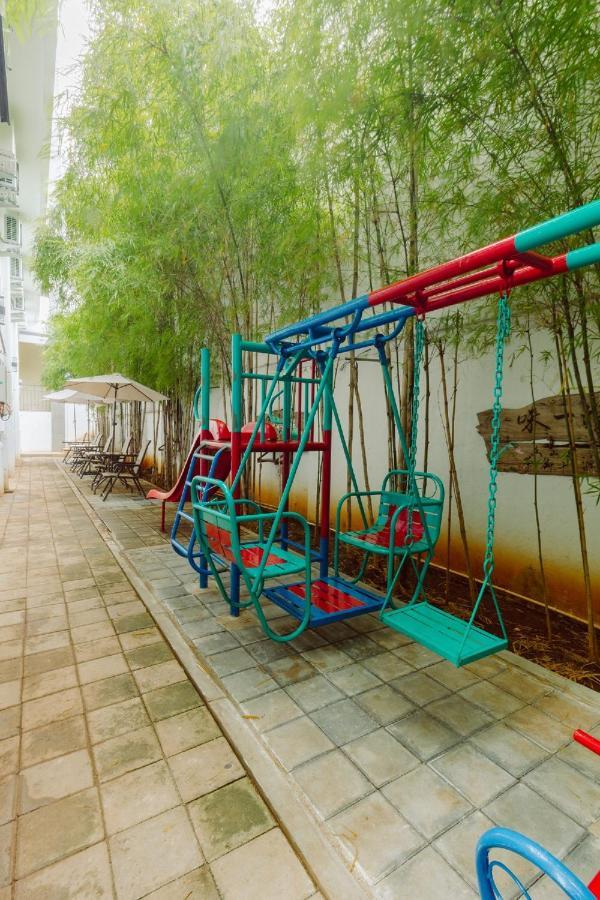 Urbanest Inn House Slipi 자카르타 외부 사진