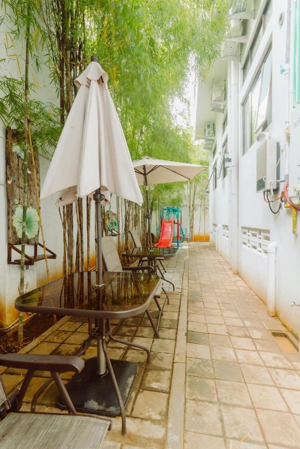 Urbanest Inn House Slipi 자카르타 외부 사진