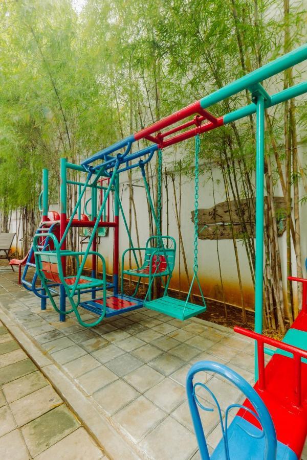 Urbanest Inn House Slipi 자카르타 외부 사진