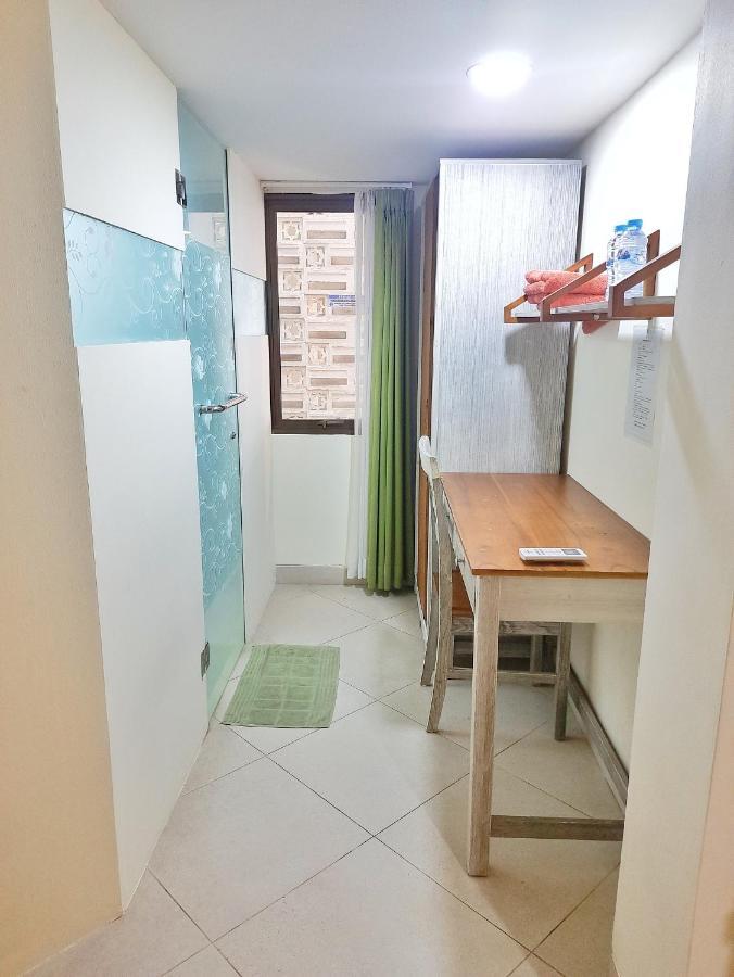 Urbanest Inn House Slipi 자카르타 외부 사진
